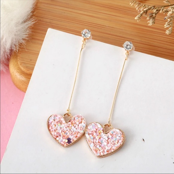 New! Fun Heart Drop Women’s Fashion Earrings - Picture 2 of 4
